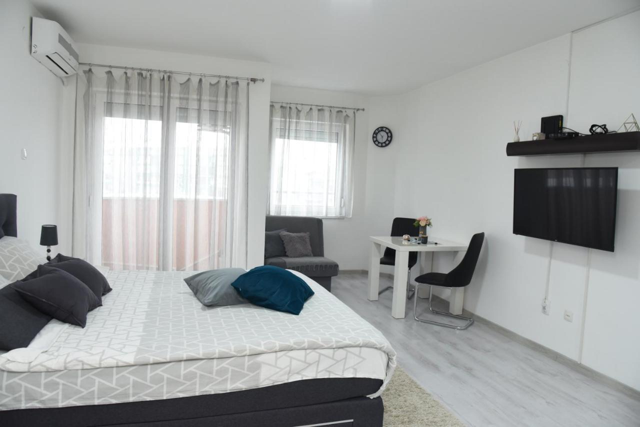 Apartmani Sofronic Loznica 2 Esterno foto