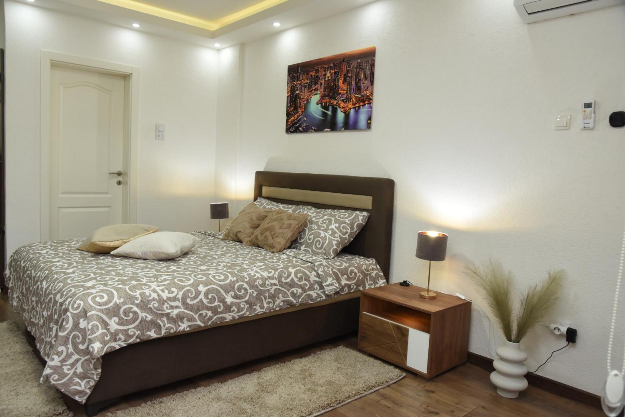 Apartmani Sofronic Loznica 2 Esterno foto